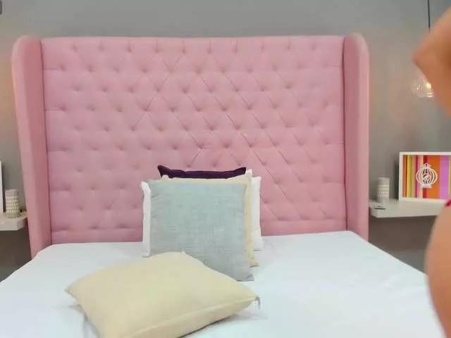roxana-mill on BongaCams 