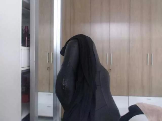 RoxanaMilf on BongaCams 