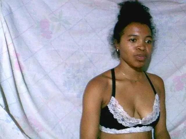 Royal-diva from BongaCams