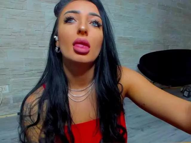 Rubby-Shine on BongaCams 