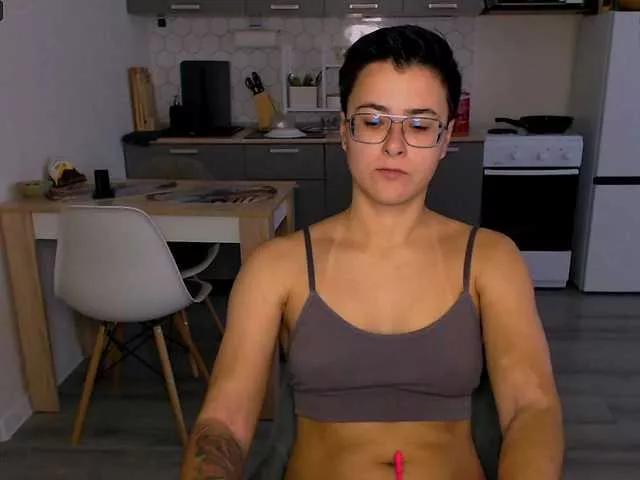 Sashanotfound on BongaCams 