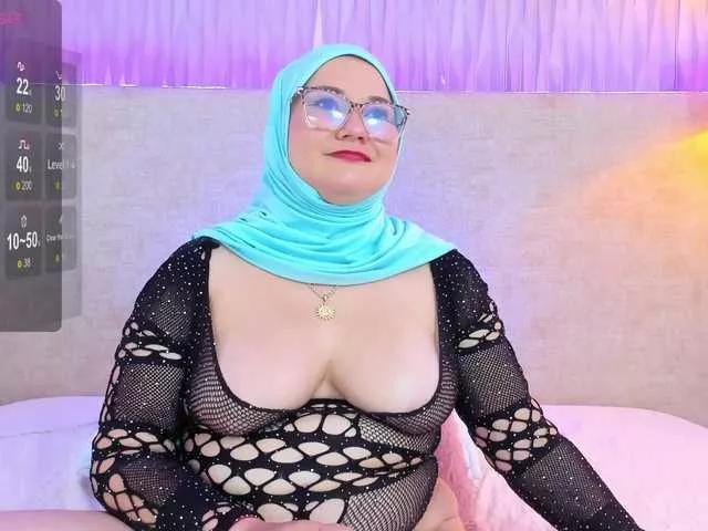 scarlette-33 on BongaCams 