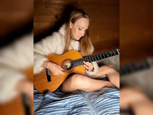 Try cute escort Sccarlets Sccarlets from BongaCams