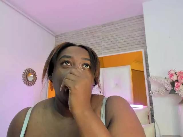 ShaniaBrown on BongaCams 