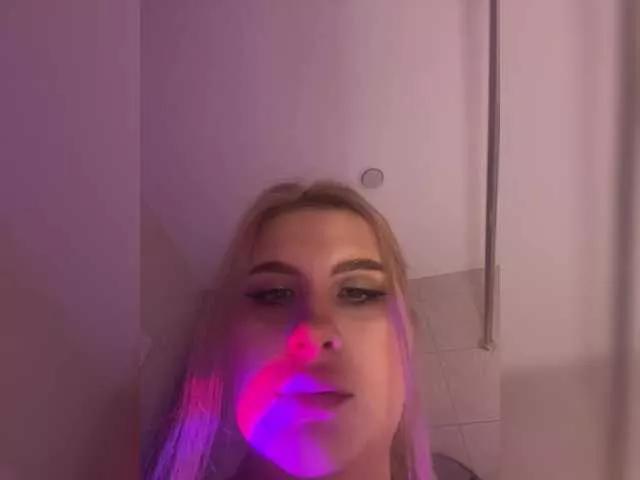 Silviyaa on BongaCams 