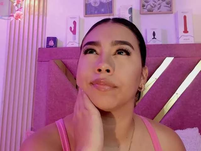 sofibooty on BongaCams 