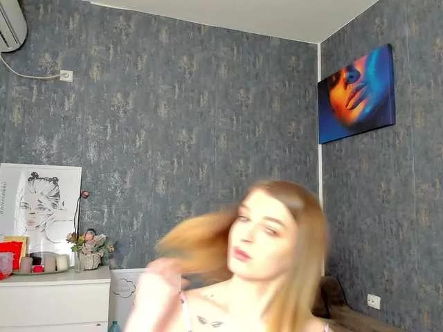 Sophie-Dr3am on BongaCams 