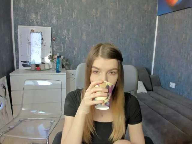 Sophie-Dr3am on BongaCams 