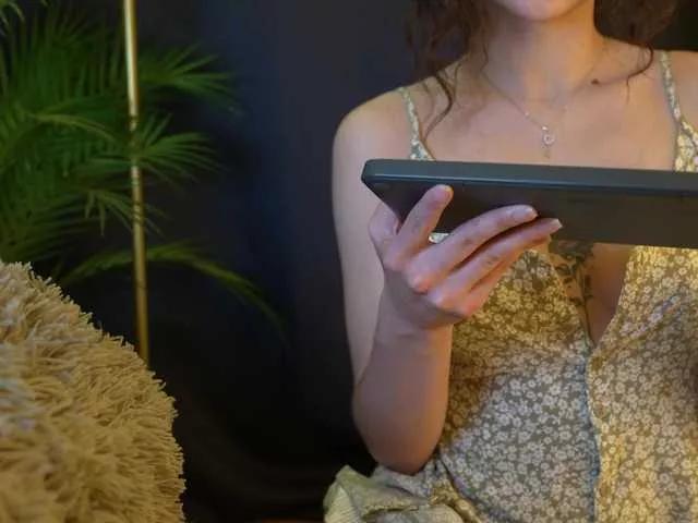 SpaceAna on BongaCams 