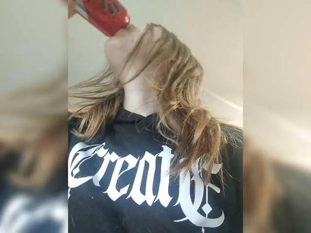 SquirtWave on BongaCams