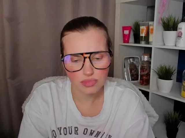 StacyCruuz on BongaCams 