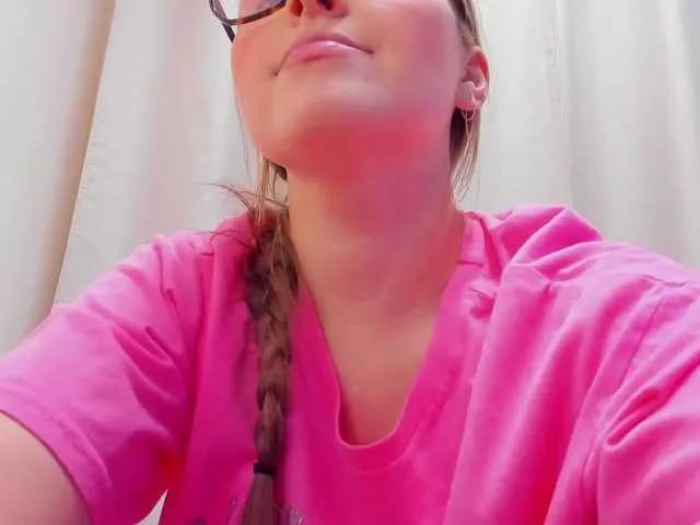 StacyCruuz on BongaCams 
