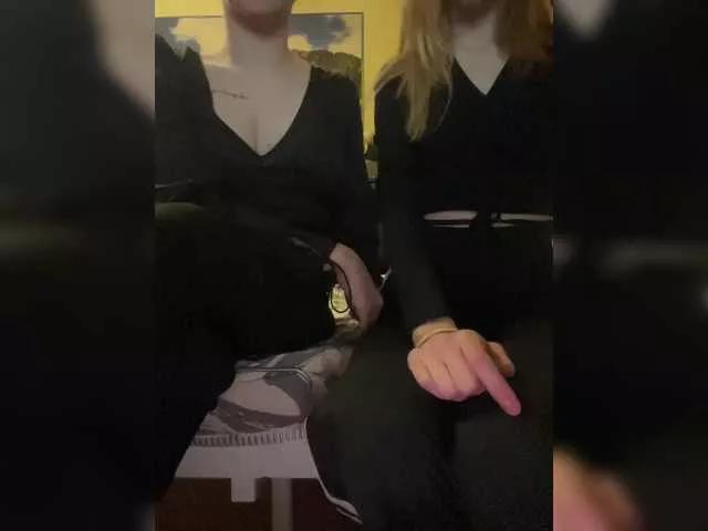 Sunnixxx100 on BongaCams 