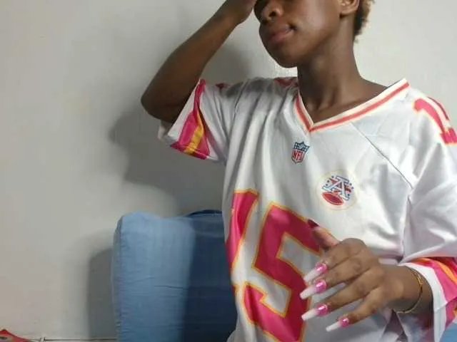 SweetApple — Freechat on BongaCams