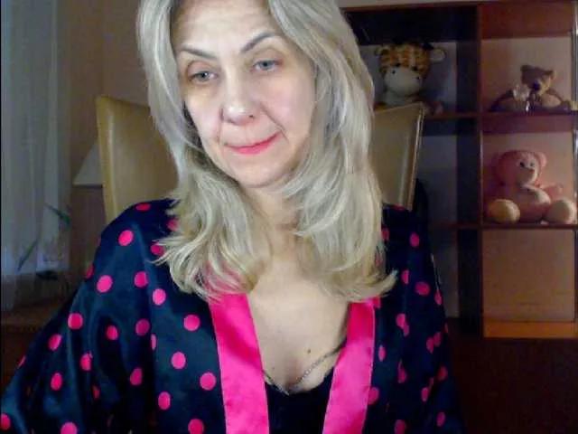 Tanya6547 on BongaCams 