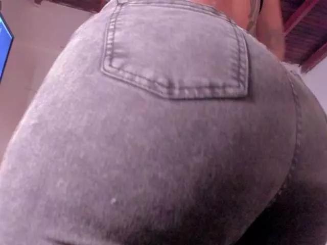 thebigpam on BongaCams 