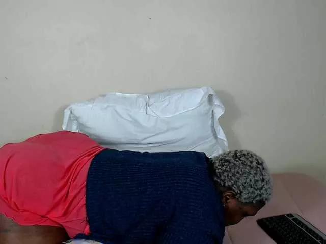 ThickEbony on BongaCams 