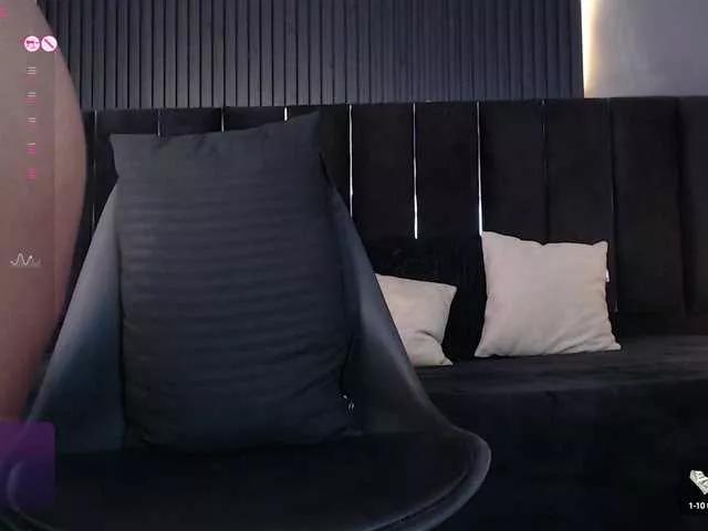 tiana-glow on BongaCams 