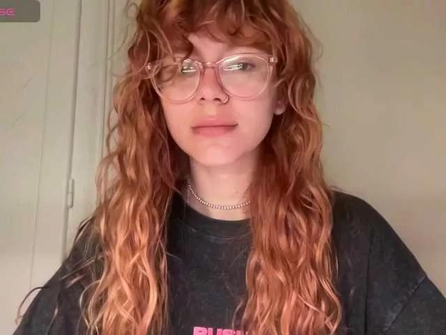 tiksie on BongaCams 
