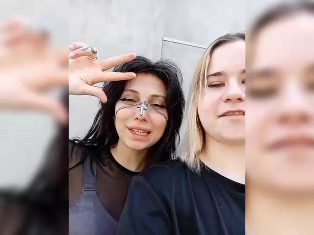 Tinablackkk on BongaCams 