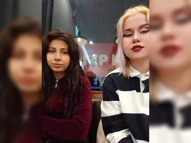 Tinablackkk on BongaCams 