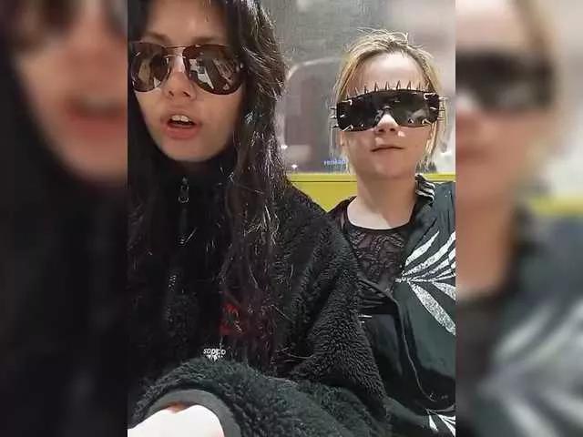 Tinablackkk on BongaCams 