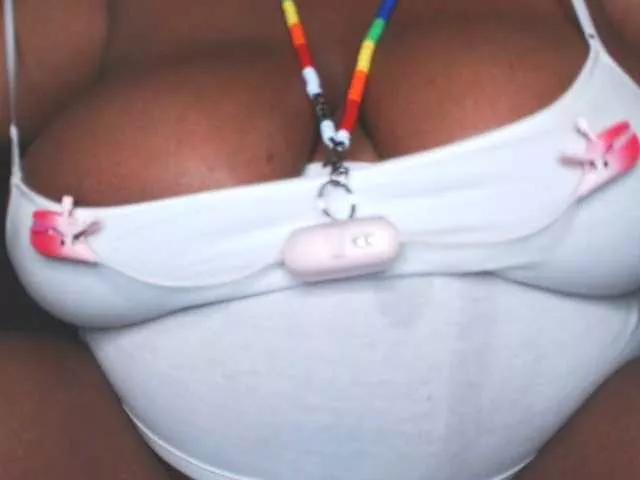 tittycity on BongaCams 