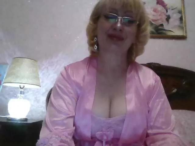 Ur-Mami on BongaCams 