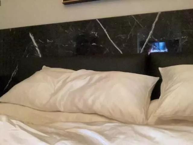 Violet888 on BongaCams