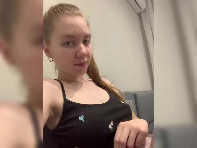 Vita-min-4ik from BongaCams