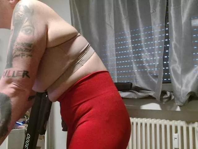 Wetgerman2 on BongaCams 