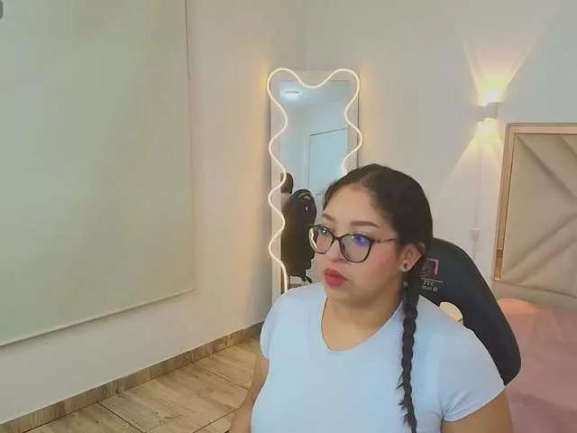whitney-tay on BongaCams 