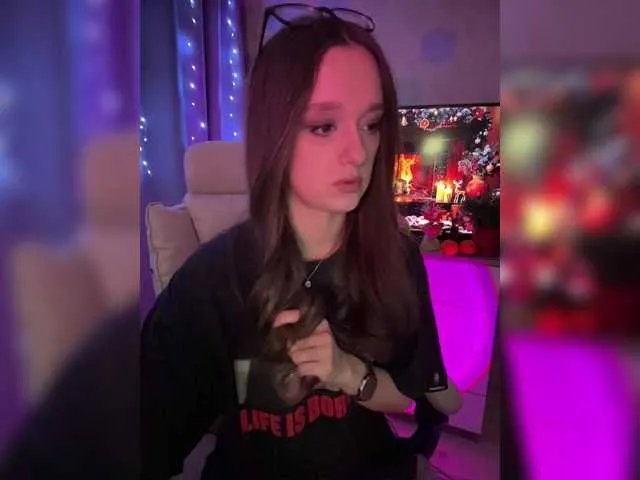 ymnichka from BongaCams