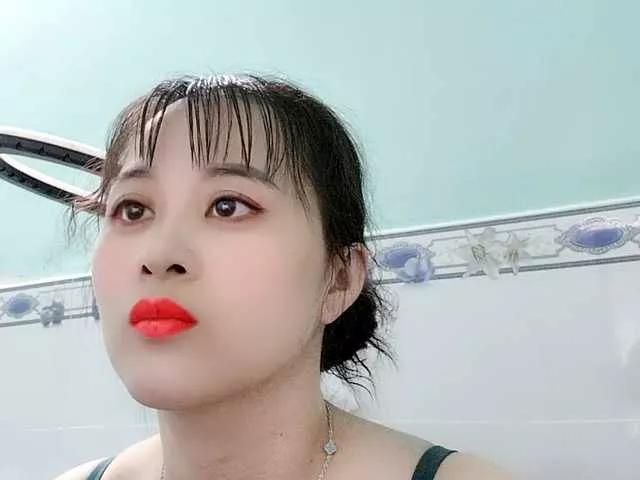 Youngsee69 on BongaCams 
