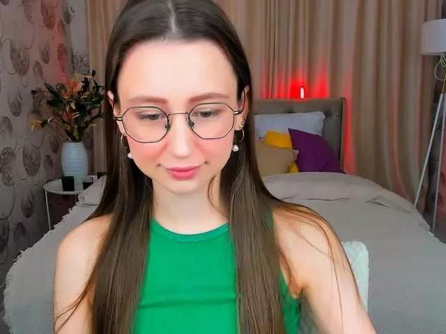 YourLovelyStory on BongaCams 