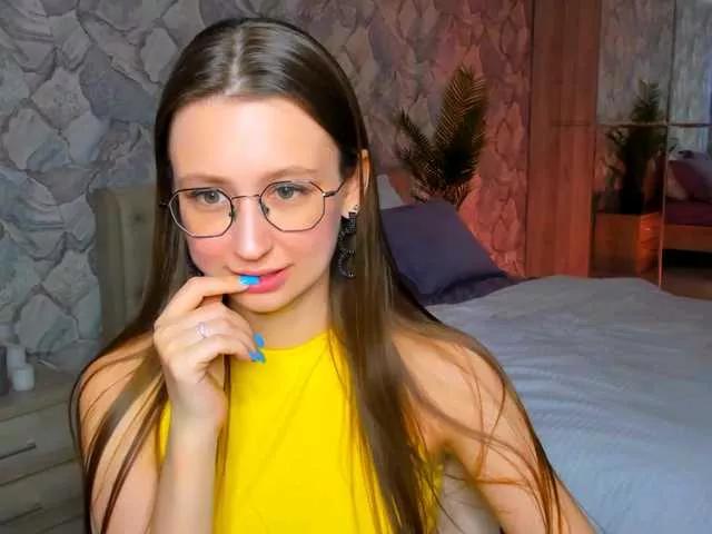 YourLovelyStory on BongaCams 