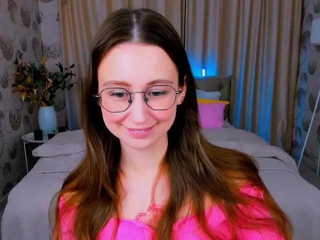 YourLovelyStory on BongaCams 