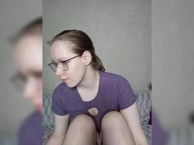 Yumi-Yumi on BongaCams 
