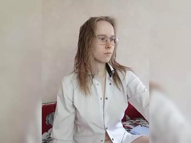 Yumi-Yumi on BongaCams 