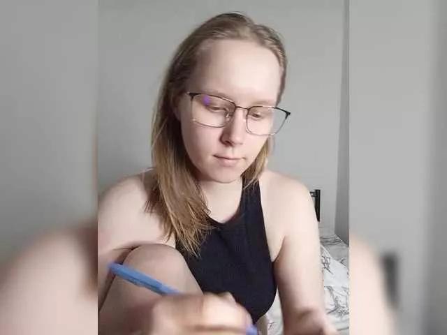 Yumi-Yumi on BongaCams 