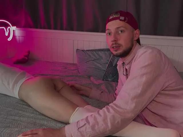 Masturbate to Z0mb1e, they want to masturbate for you Z0mb1e from BongaCams