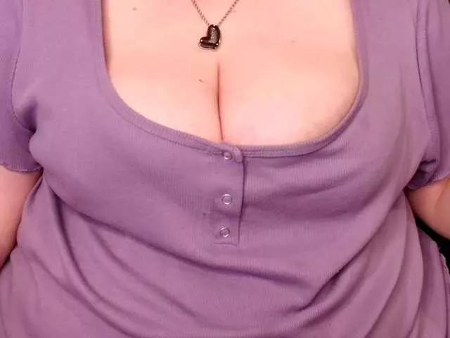 ZigglesJiggles on BongaCams 