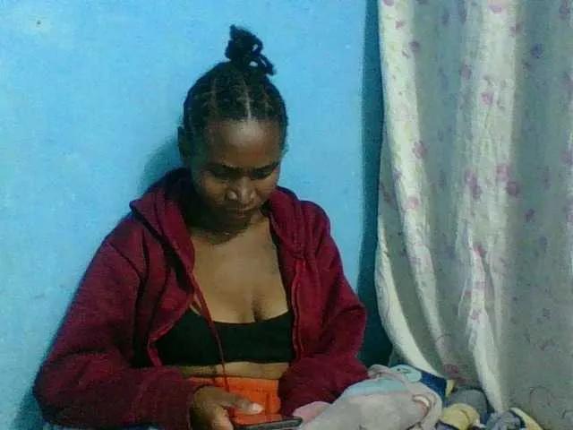 Zuana021 on BongaCams