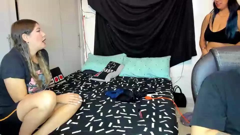 3somesgmr on Cam4 
