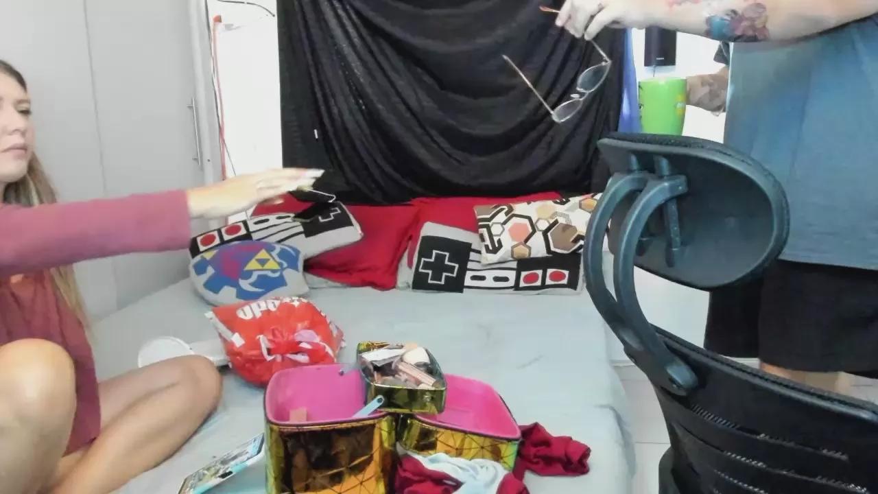 3somesgmr on Cam4 