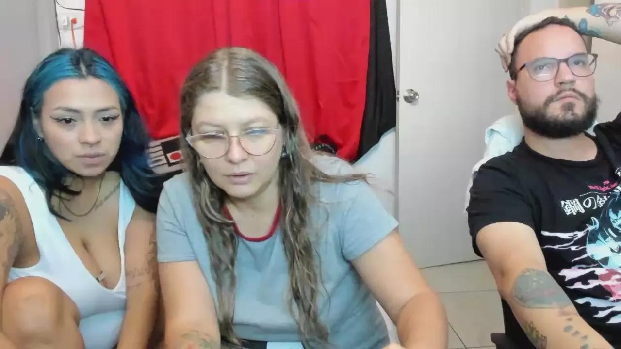 3somesgmr on Cam4 