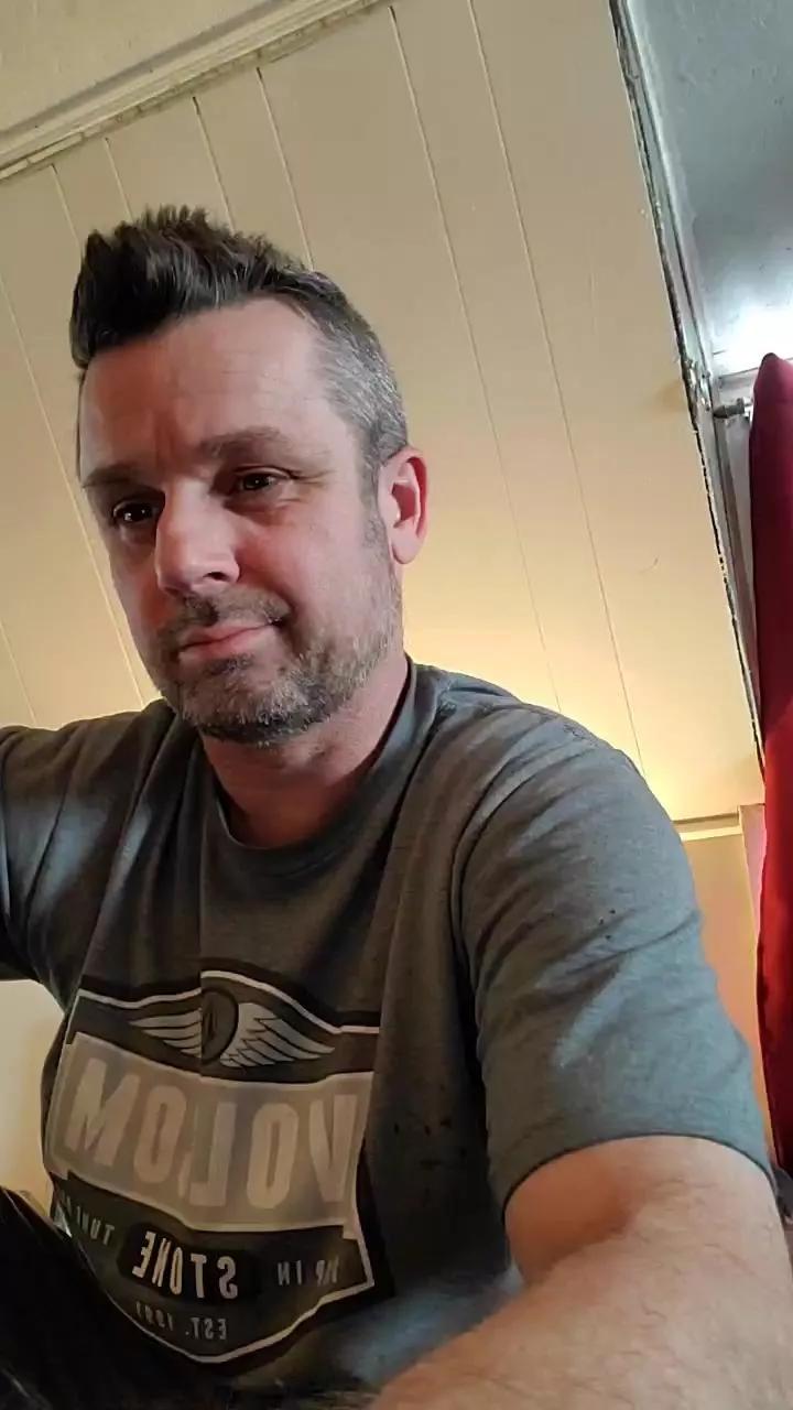 4_Fox_sakes on Cam4 