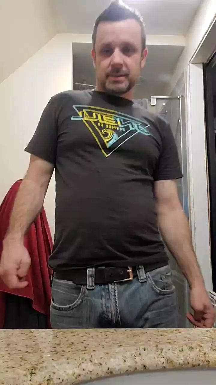 4_Fox_sakes on Cam4 