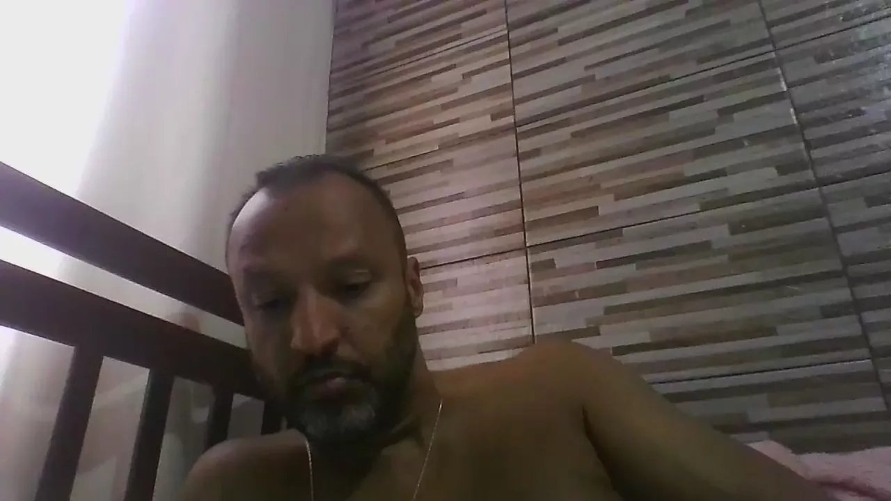 Offline 50taozlsp on Cam4