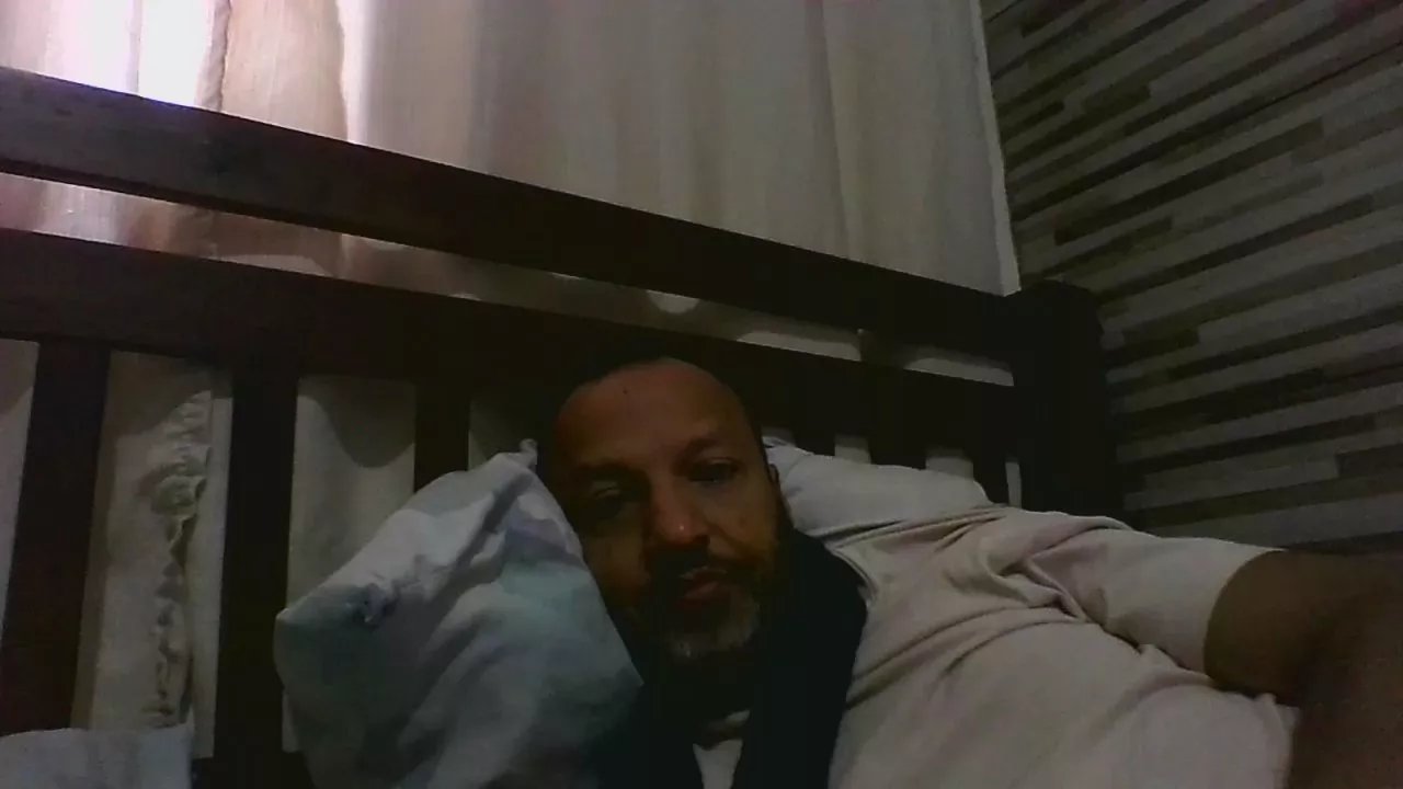 Offline 50taozlsp on Cam4